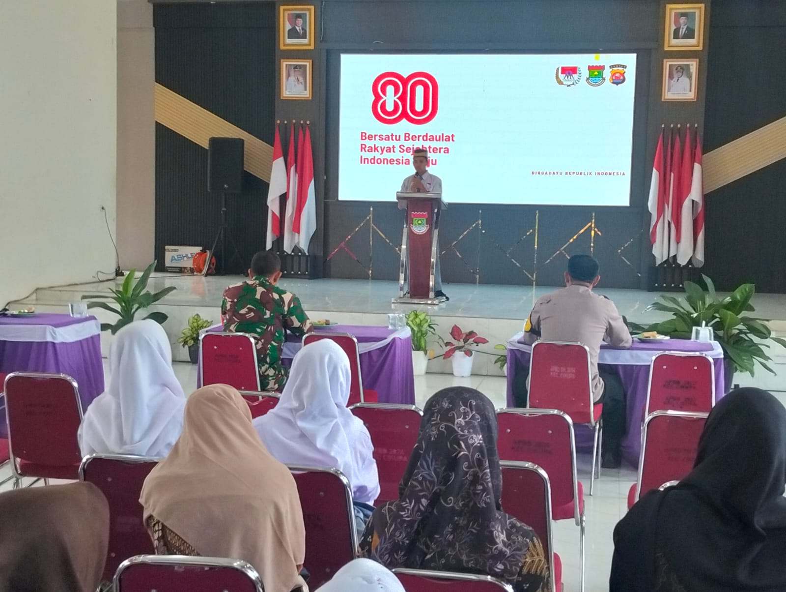 Bhabinkamtibmas Polsek Cikupa Jadi Dewan Juri Lomba Pidato Wawasan Kebangsaan Tingkat Kecamatan