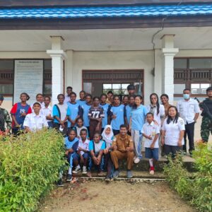 Melalui Program Kampung Sehat Perbatasan, Satgas Pamtas Satgas Yonif 410/ALG Bantu Puskesmas Lancarkan Posyandu Bagi Warga Di Kampung Jagiro Distrik Moskona Selatan Melalui Program Kampung Sehat Perbatasan, Satgas Pamtas Satgas Yonif 410/ALG Bantu Puskesmas Lancarkan Posyandu Bagi Warga Di Kampung Jagiro Distrik Moskona Selatan