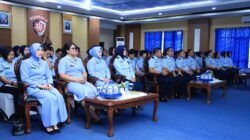 Jelang HUT Ke-62 Wara, Danlanud beserta Ketua PIA AG Cab.7/D.II Lanud Sultan Hasanuddin Dampingi Wara Ikuti Pembekalan Ibu Winayadhati Kanyasena