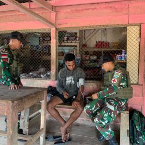 Demi Senyum Sehat Warga Perbatasan, Satgas 312/KH Turun Tangan