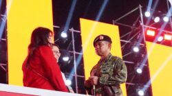 Panglima TNI Hadiri Pesta Rakyat dan Karnaval Bersatu HUT Kemerdekaan RI Ke-80 di Monas