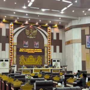 Kursi Kosong Warnai Paripurna HUT RI ke-80 di DPRD Pringsewu, Pospera Geram! Kursi Kosong Warnai Paripurna HUT RI ke-80 di DPRD Pringsewu, Pospera Geram!