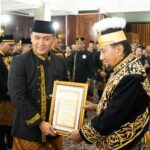 Dandim 0906/Kkr Terima Anugerah Gelar Kebangsawanan dari Kesultanan Kutai Kartanegara Ing Martadipura
