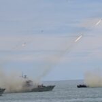 Panglima TNI Dampingi Presiden RI pada Presidential Inspection HUT ke-80 TNI di Teluk Jakarta