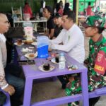 Ngopi Bareng Warga, Babinsa Perkuat Silaturahmi Lewat Komsos