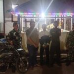 Jaga Keamanan Lingkungan Babinsa Patroli Siskamling Bersama Warga