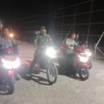 Tingkatkan Kamtibmas Di Malam Hari Babinsa Bersama Warga Lakukan Patroli Siskamling
