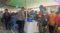 Yakinkan Berjalan Dengan Lancar, Babinsa Koramil Kuala Kencana Laksanakan Pendampingan Penyaluran BLTS Kesra TA 2025