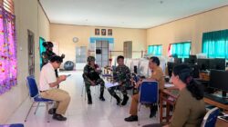 Kodim 1714/Puncak Jaya, Babinsa Bantu Pendataan Sekolah Rusak di Kabupaten Puncak Jaya