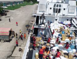 Bakamla RI Tiba di Aceh, Salurkan 92,2 Ton Bantuan