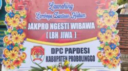 Sehari Jelang Diluncurkan, LBH JIWA Probolinggo Disambut Karangan Bunga