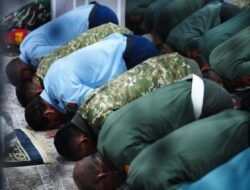 Lewati Pergantian Tahun dengan Ibadah, Panglima TNI Hadiri Tausiah dan Muhasabah bersama Prajurit