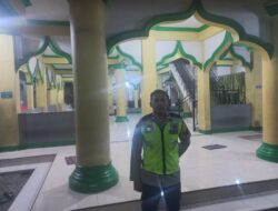 Polsek Cikupa Laksanakan Pengamanan Sholat Tarawih di Masjid Baitur Rohman