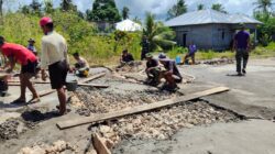 Personel TMMD Ke-127 Kodim 1514/Morotai Laksanakan Pengecoran Plat Deker Gorong-Gorong di Desa Gotalamo 4 IMG 20260309 WA0011