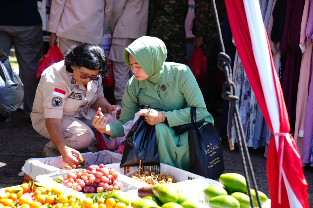 Sambut Idul Fitri 1447 H, TNI Gelar Bazar Ramadan dan Berbagi Kebahagiaan