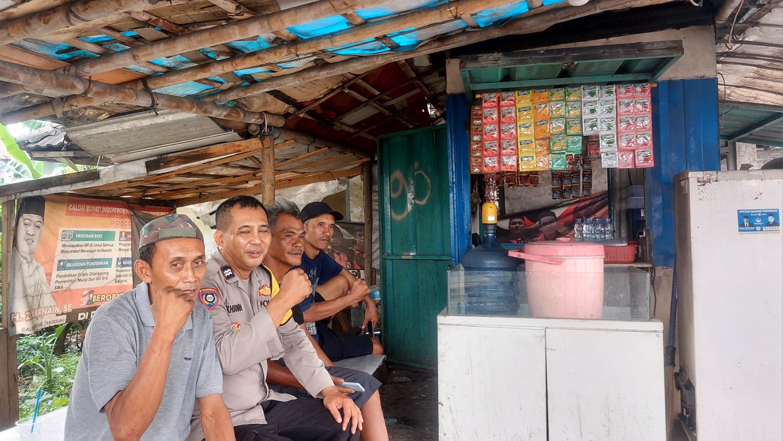 Warung Bhabinkamtibmas Polsek Cikupa, Serap Aspirasi dan Sampaikan Himbauan Kamtibmas