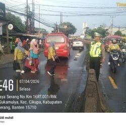 IPTU Udi Muhdi Terjun Langsung Atur Lalu Lintas, Wujudkan Kamseltibcar Lantas di Cikupa