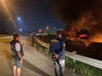 Polsek Cikupa Sigap Tangani Kebakaran Lapak Limbah di Cibadak, Tidak Ada Korban Jiwa