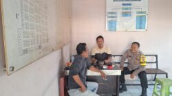 Bhabinkamtibmas Polsek Cikupa Sambangi Pengelola Pasar Desa Cikupa, Sampaikan Himbauan Kamtibmas