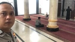 Subuh Keliling di Masjid Nurul Yaqin, Bhabinkamtibmas Perkuat Silaturahmi dan Kamtibmas