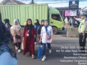 Personel Lantas Polsek Cikupa Laksanakan PECAK Sore, Wujudkan Kamseltibcar Lantas di Jalan Raya Serang