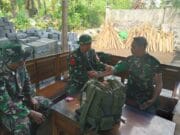 Tim Kesehatan Polkes 05-09-17 Probolinggo Dukung Sukses TMMD ke-128 Melalui Pelayanan Kesehatan