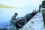 Aksi Nyata! Kodim 1505/Tidore Bersama Warga Gotong Royong Bersihkan Pantai