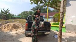 Wujud Kepedulian TNI, Satgas TMMD Ke-128 Kodim 0908/Bontang Mulai Pemasangan Batako MCK di Ponpes DDI Marangkayu