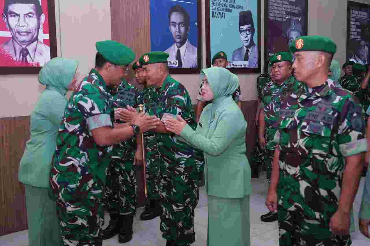 Pimpin Sertijab Danramil dan Perwira Staf, Dandim 0808/Blitar Tekankan Optimalisasi Kinerja Satuan
