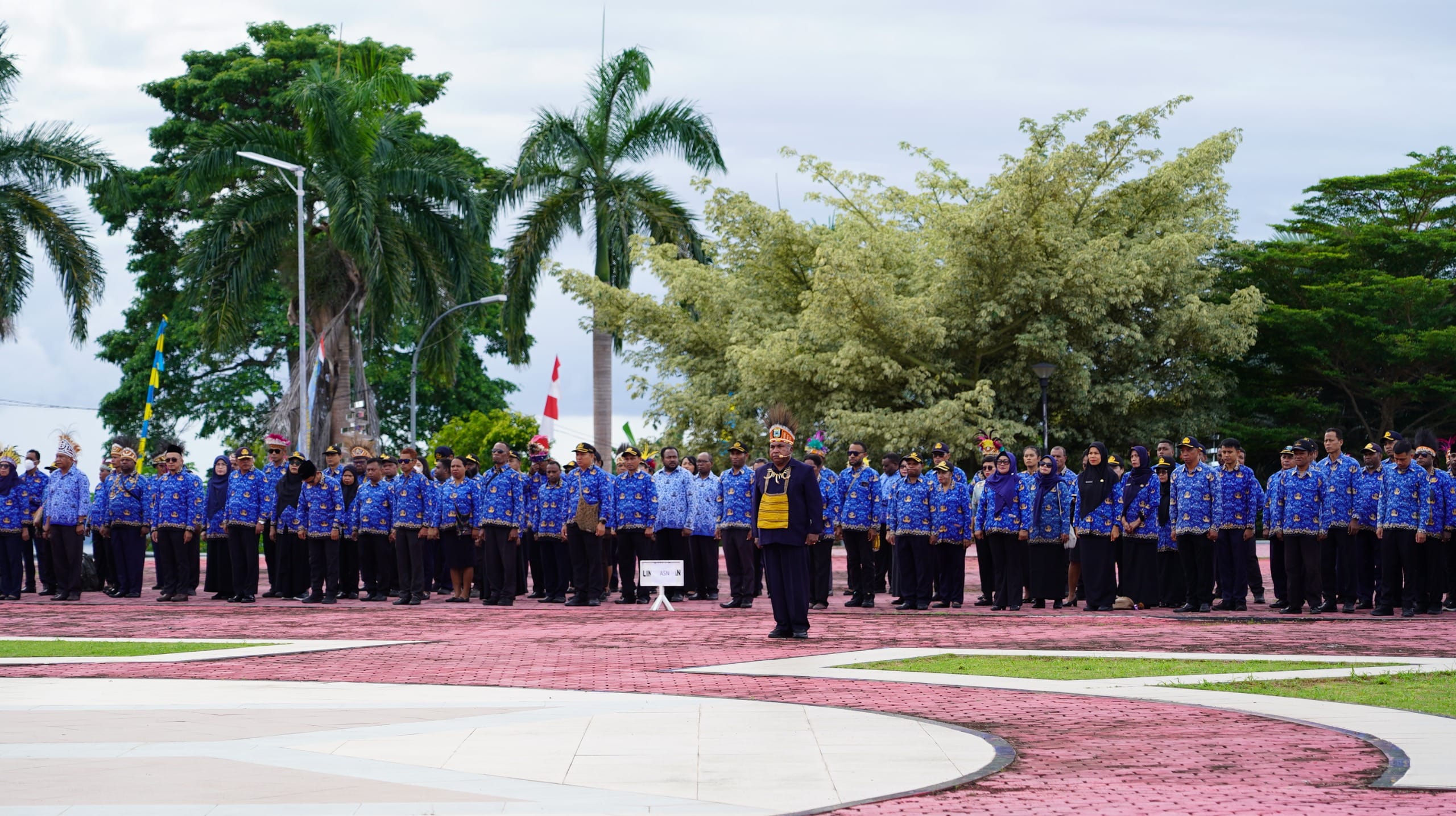 Kasdam XVIII/Kasuari Hadiri Hardiknas 2026 di Papua Barat: Perkuat Kolaborasi Wujudkan Pendidikan Bermutu untuk Semua