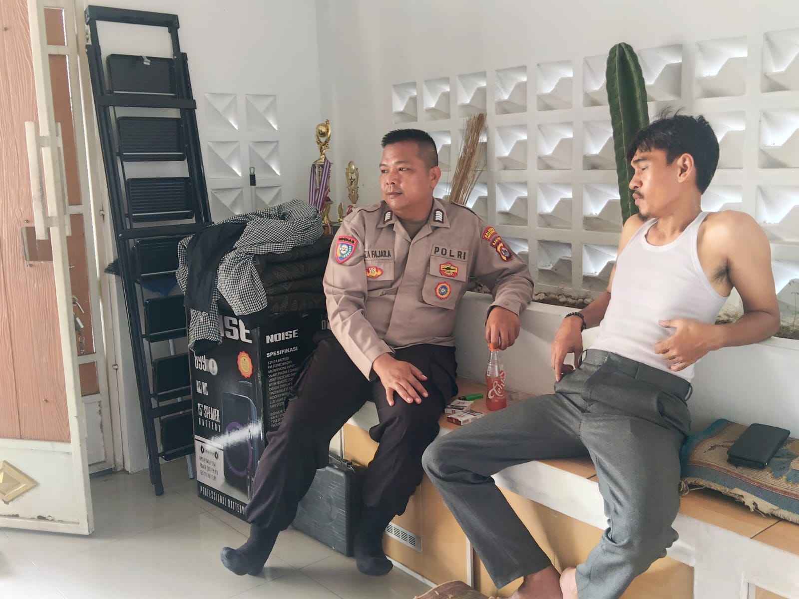 Cooling System dan DDS, Bhabinkamtibmas Polsek Cikupa Sambangi Ketua RT di Desa Bojong