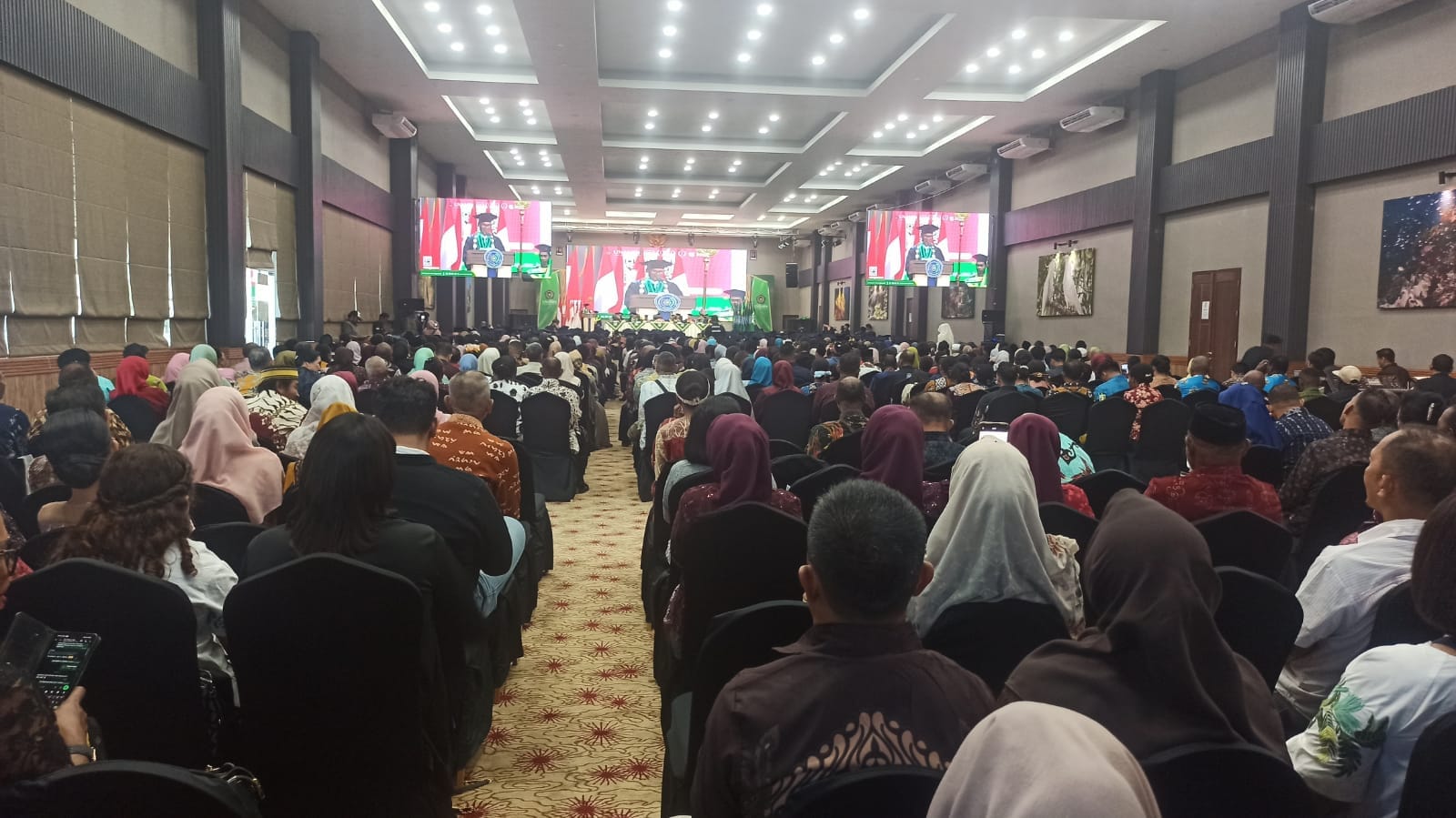 Wagub Papua Barat Daya Hadiri Wisuda 285 Lulusan Unamin Sorong