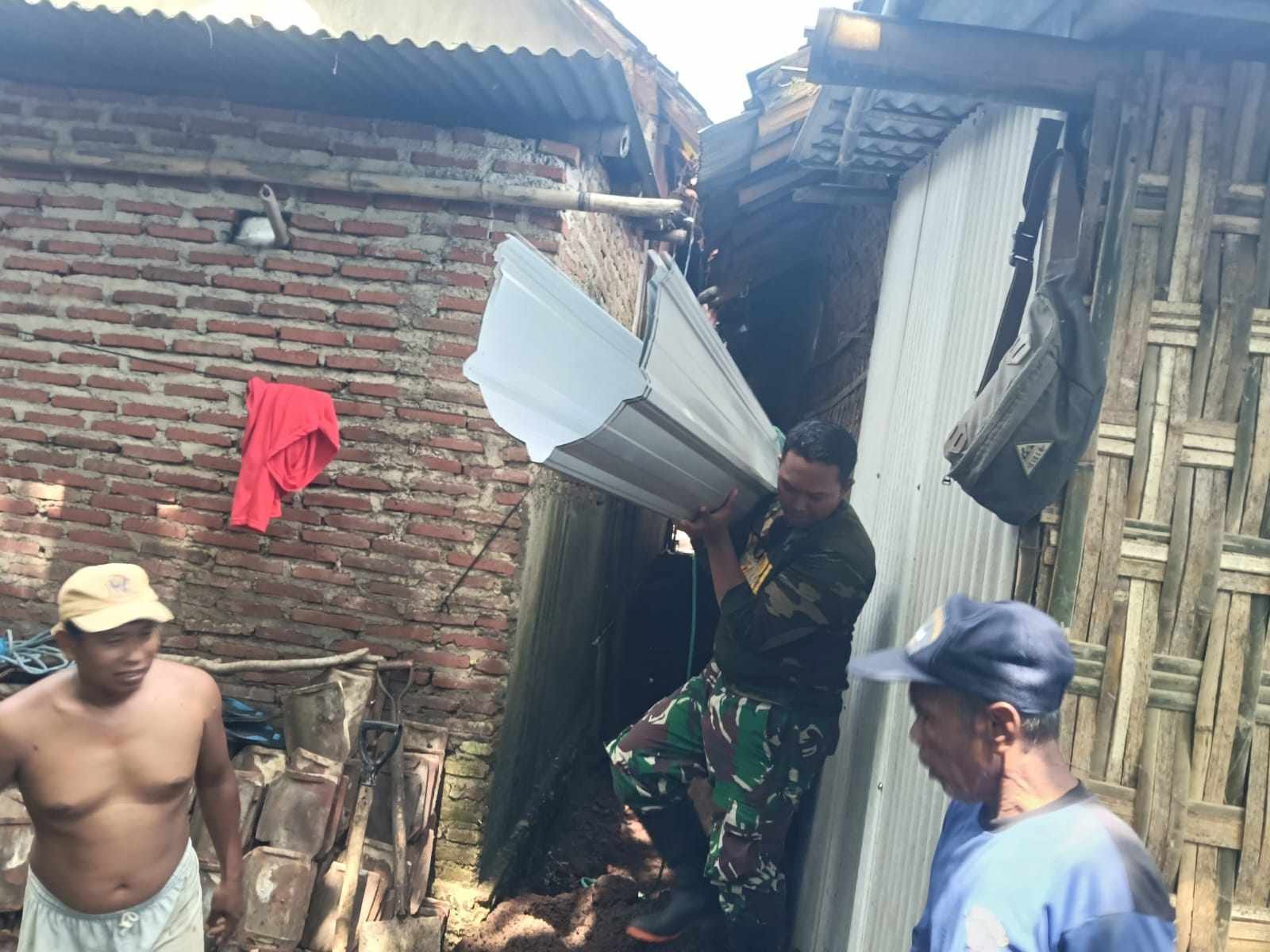 Pembangunan Tangki Septik Individual Milik Ibu Halimah di Dusun Sumur Desa Brabe Capai 85 Persen