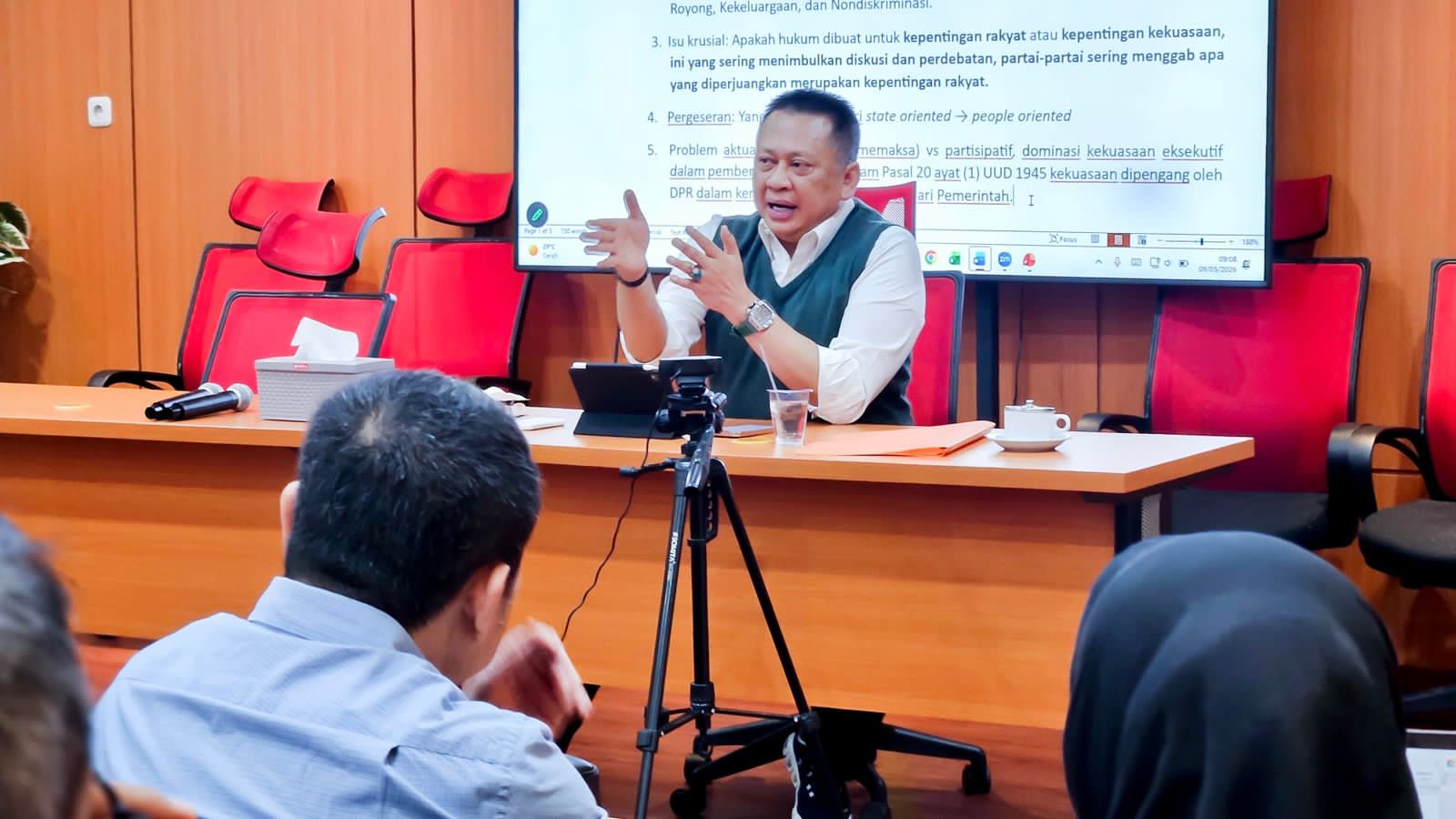 Beri Kuliah Program Doktor Ilmu Hukum, Bamsoet Tegaskan Pembaharuan Hukum Harus Hadirkan Keadilan Substantif