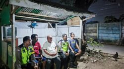 Bhabinkamtibmas Polsek Cikupa Sambangi Pos Satkamling, Perkuat Sinergitas dengan Warga Bhabinkamtibmas Polsek Cikupa Sambangi Pos Satkamling, Perkuat Sinergitas dengan Warga