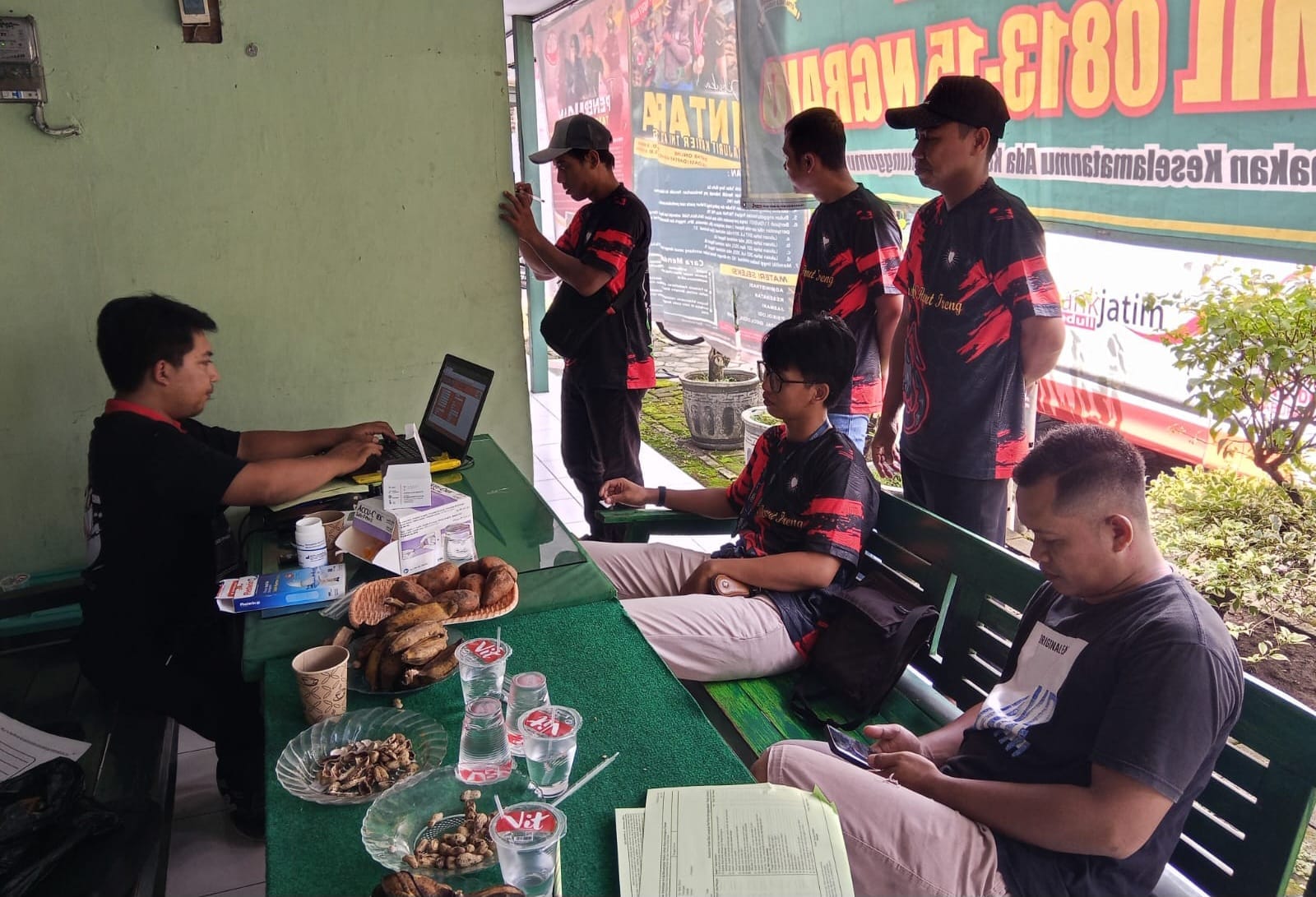 Bersama PMI Cabang, Koramil Ngraho Bojonegoro Gelar Donor Darah