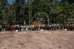 Pangdam XVIII/Kasuari Pimpin Penanaman Pohon Kakao Secara Simbolis pada Penutupan TMMD ke-128 Kodim 1801/Manokwari