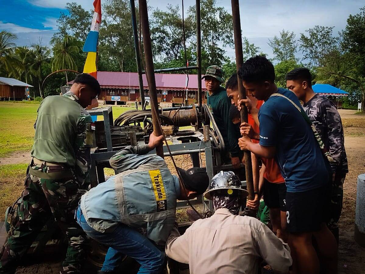 Sumur Bor Pertama Hadir di Kampung Keakwa, Warga Tak Lagi Bergantung pada Air Hujan Sumur Bor Pertama Hadir di Kampung Keakwa, Warga Tak Lagi Bergantung pada Air Hujan