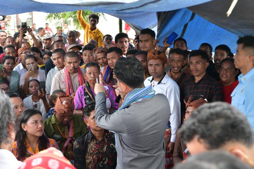 Serap Aspirasi Mahasiswa dan Masyarakat Amfoang, Wapres Tekankan Percepatan Infrastruktur dan Layanan Dasar di NTT Serap Aspirasi Mahasiswa dan Masyarakat Amfoang, Wapres Tekankan Percepatan Infrastruktur dan Layanan Dasar di NTT