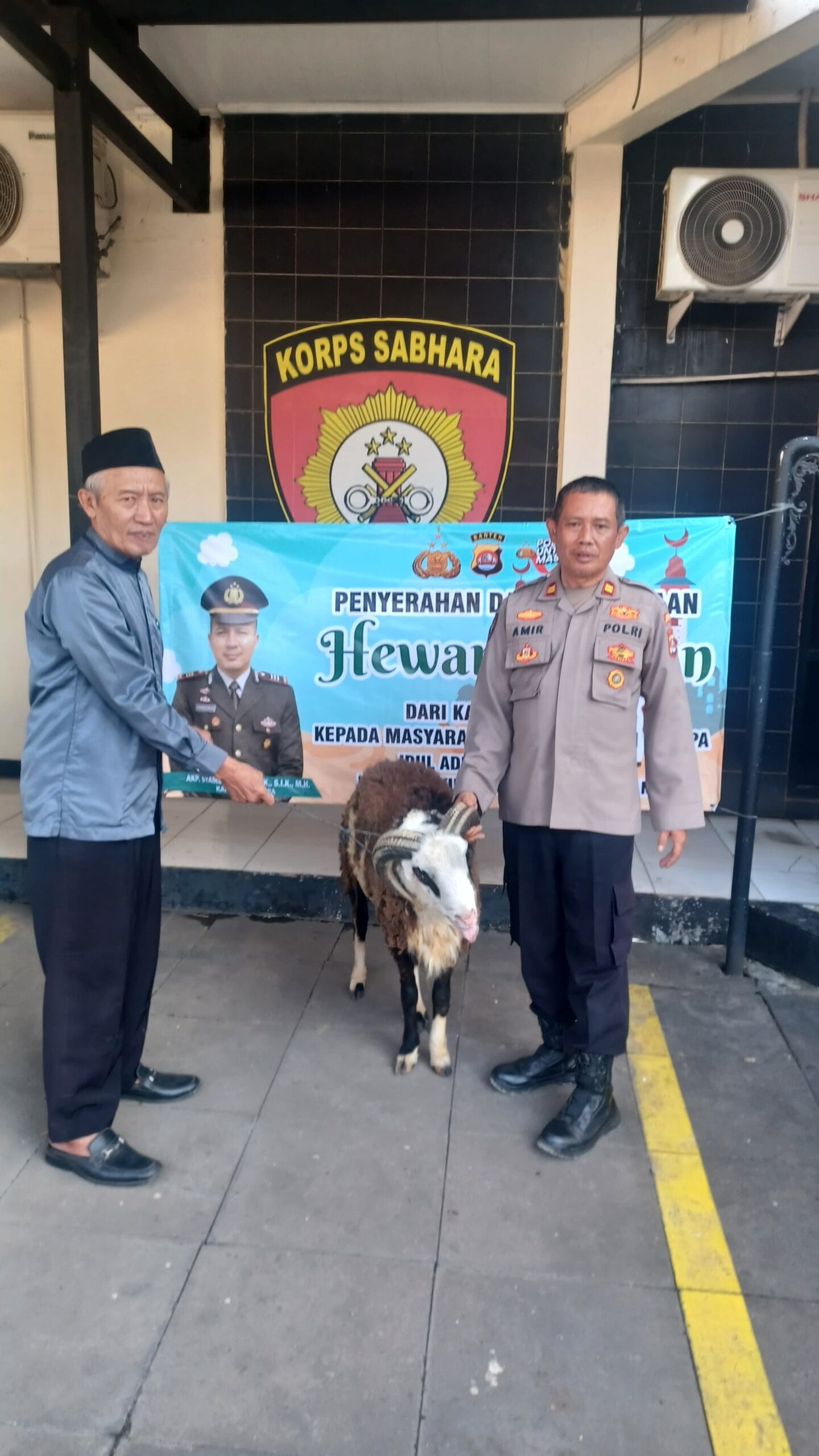 Polsek Cikupa Distribusikan Hewan Qurban kepada Masjid dan Mitra Kamtibmas Jelang Idul Adha