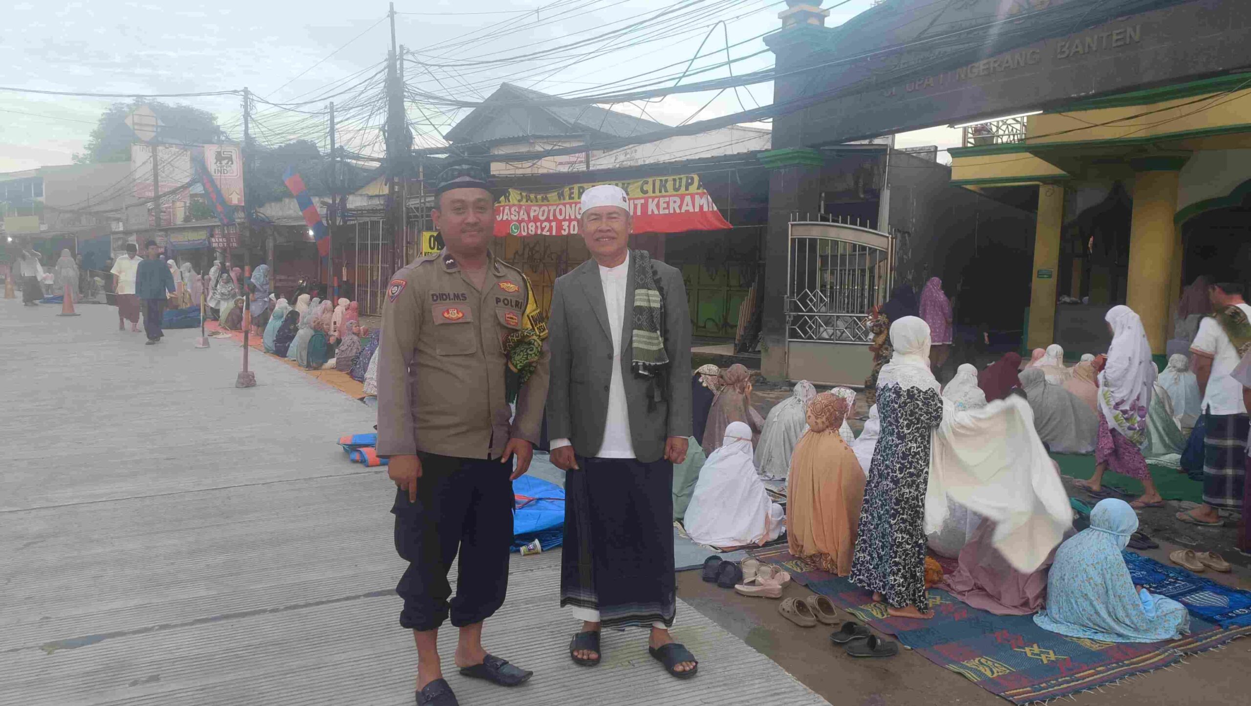 Bhabinkamtibmas Desa Sukanagara Amankan Sholat Idul Adha di Masjid Baitur Rohman