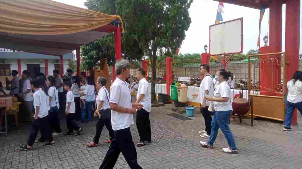 Ibadah Waisak Berlangsung Khidmat dan Aman, Polresta Tangerang Beri Pengamanan Optimal Ibadah Waisak Berlangsung Khidmat dan Aman, Polresta Tangerang Beri Pengamanan Optimal