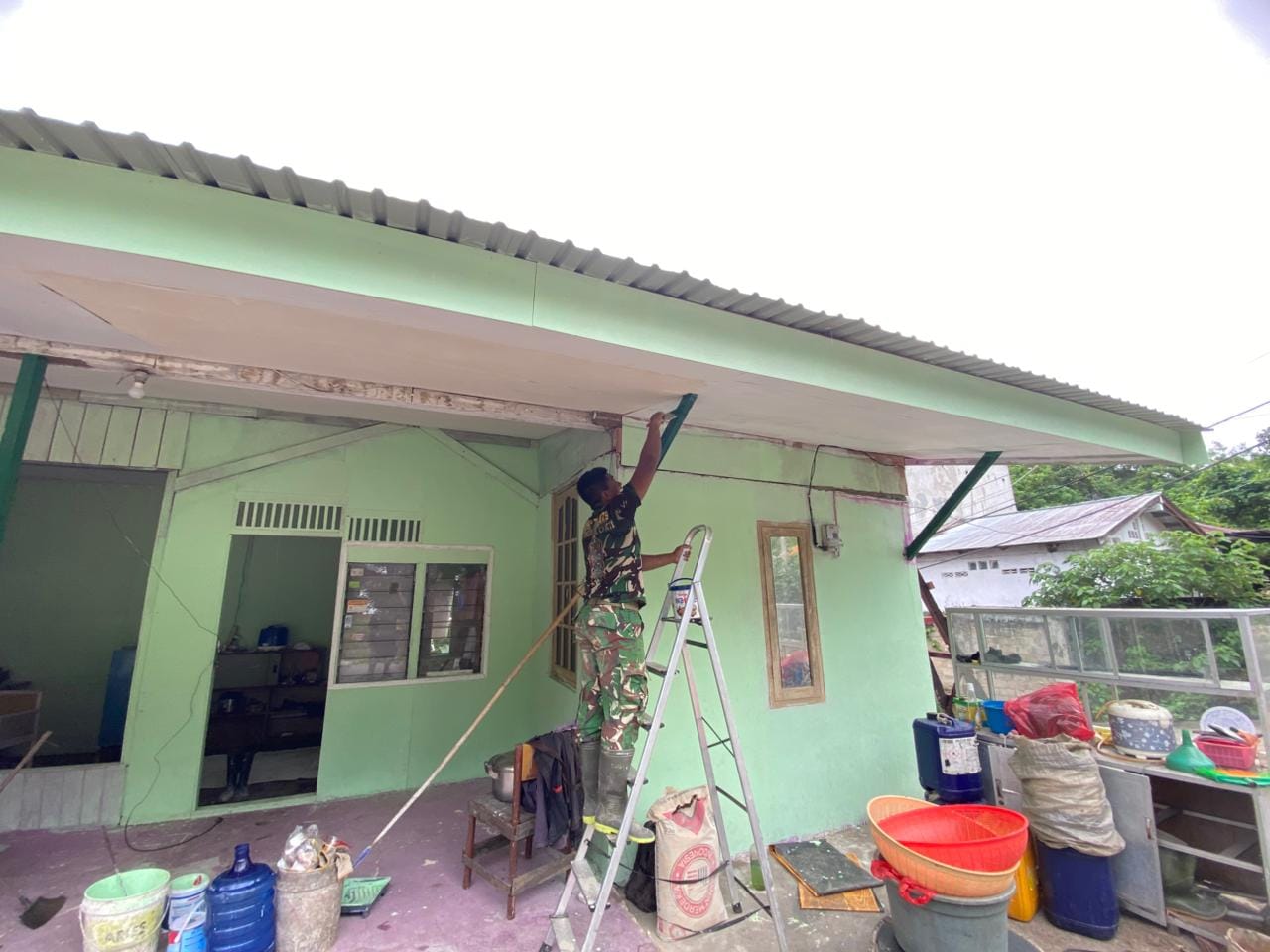 Dari Rumah Sederhana Menjadi Lebih Layak, Wujud Kepedulian Satgas TMMD Ke-128 Kodim 0908/Bontang Kepada Masyarakat