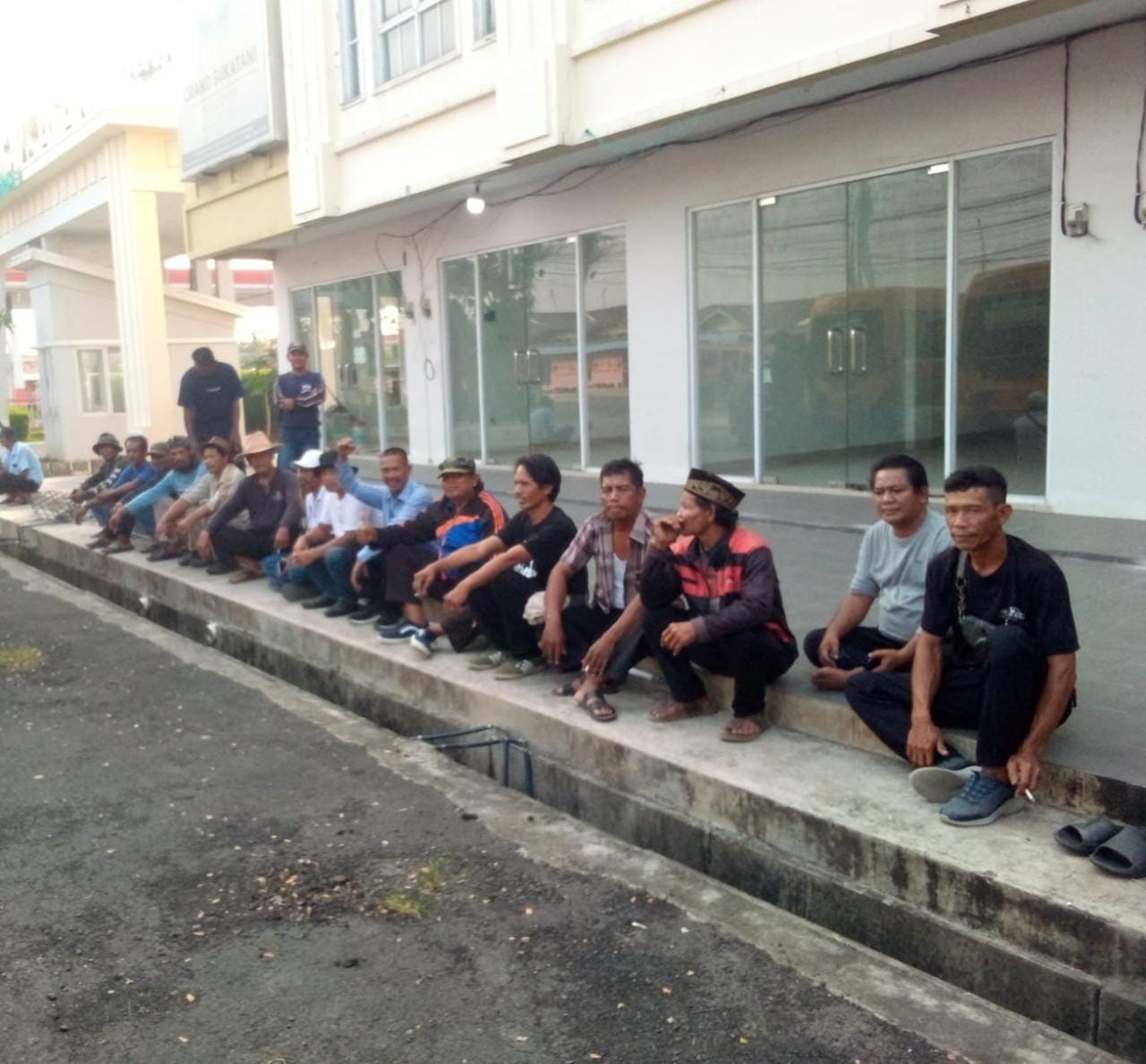 Sungai Ciherang dan Balong Tua Ancam Produktivitas, Petani Bekasi Utara Temui Kementan