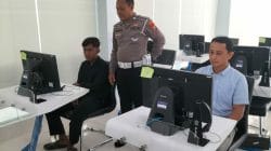 Kerumunan Pagi di Tuban Bikin Penasaran, Ternyata Warga Serbu Layanan SIM dan BPKB Polantas Tuban Kerumunan Pagi di Tuban Bikin Penasaran, Ternyata Warga Serbu Layanan SIM dan BPKB Polantas Tuban