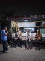 Bhabinkamtibmas Desa Cikupa Aktif Sambangi Pos Ronda, Perkuat Sinergi Kamtibmas Bersama Warga