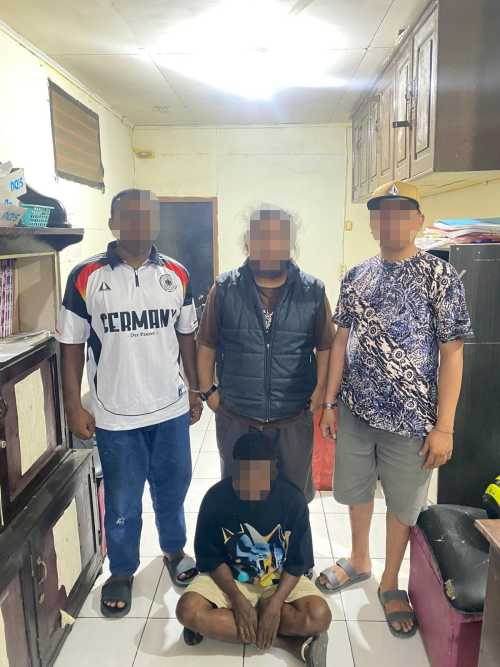 Tim Elang Polsek Sorong Barat Berhasil Amankan Terduga Pelaku Begal Yang Melarikan Diri Tim Elang Polsek Sorong Barat Berhasil Amankan Terduga Pelaku Begal Yang Melarikan Diri