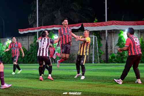 Willy dan Arras Bawa Satreskrim FC Raih Juara Kapolresta Cup I Willy dan Arras Bawa Satreskrim FC Raih Juara Kapolresta Cup I