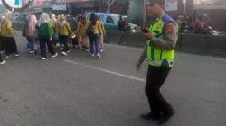 Personel Polsek Cikupa Laksanakan Pengaturan Lalu Lintas Pagi, Wujudkan Kamseltibcar di Jam Sibuk