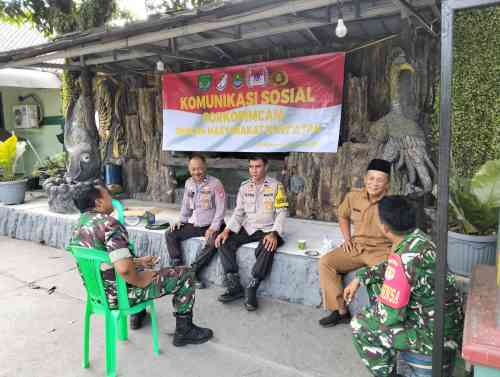 Bhabinkamtibmas Sukamulya Perkuat Sinergitas TNI-Polri Melalui Sambang dan Koordinasi Kamtibmas Bhabinkamtibmas Sukamulya Perkuat Sinergitas TNI-Polri Melalui Sambang dan Koordinasi Kamtibmas